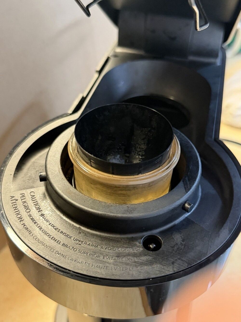 Nespresso Vertuo Next Deluxe Coffee & Espresso Machine Chrome ENV120C Works - Picture 5 of 8